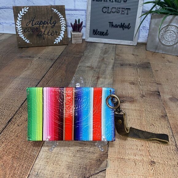 Leather serape wristlet upcycled - Picture 5 of 12